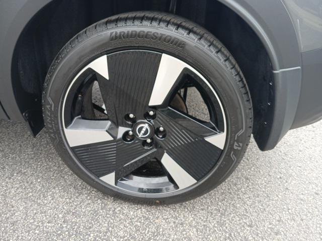 new 2025 Nissan Kicks car, priced at $29,524