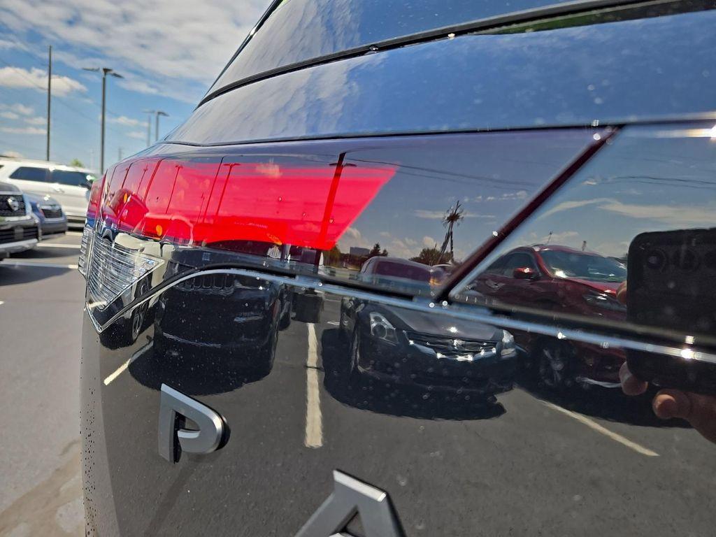 new 2025 Nissan Pathfinder car, priced at $45,263