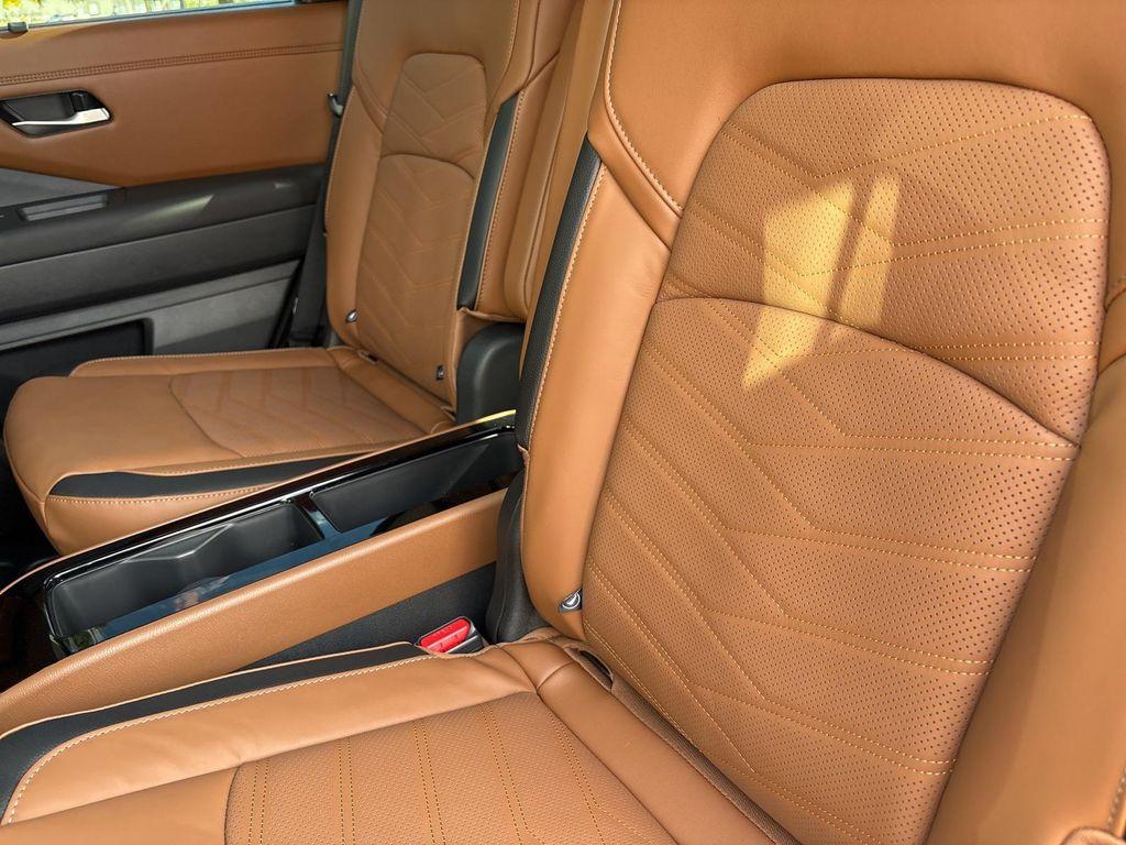 new 2025 Nissan Pathfinder car, priced at $46,798