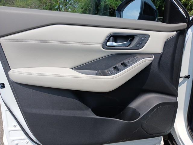 new 2025 Nissan Rogue car, priced at $40,548