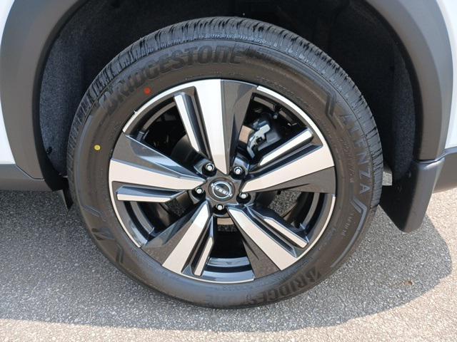 new 2025 Nissan Rogue car, priced at $40,548