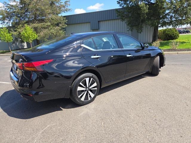 used 2022 Nissan Altima car, priced at $25,477