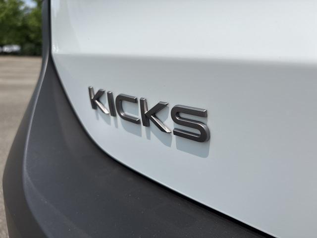 new 2025 Nissan Kicks car, priced at $28,421