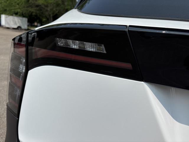 new 2025 Nissan Kicks car, priced at $28,421