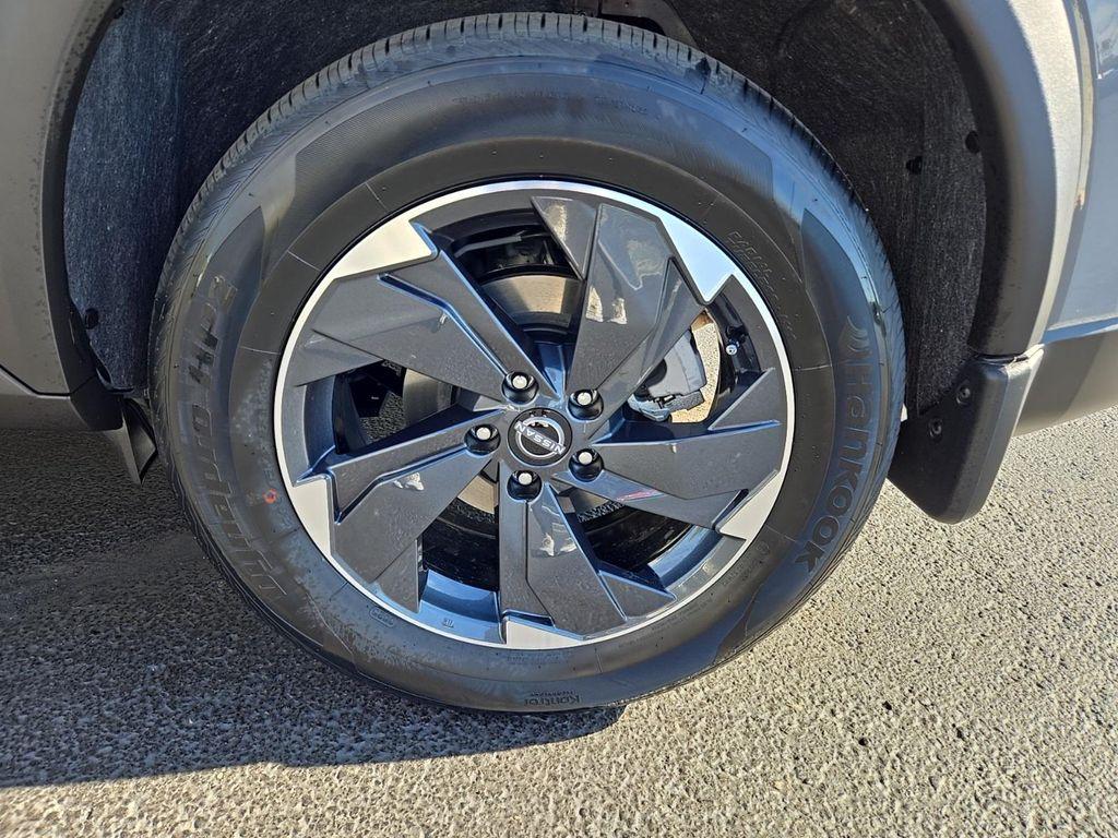 new 2026 Nissan Rogue car, priced at $32,624