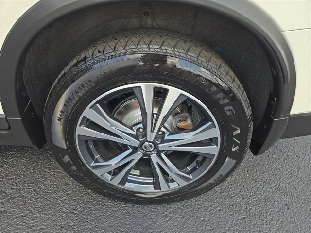 used 2019 Nissan Rogue car, priced at $19,344