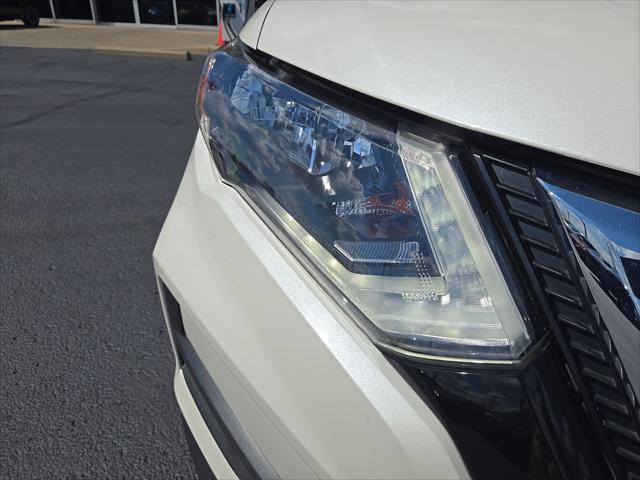 used 2019 Nissan Rogue car, priced at $19,344