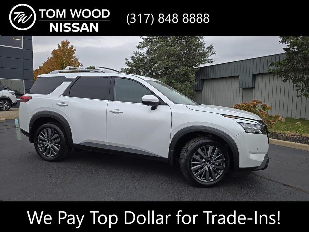 new 2025 Nissan Pathfinder car, priced at $52,205