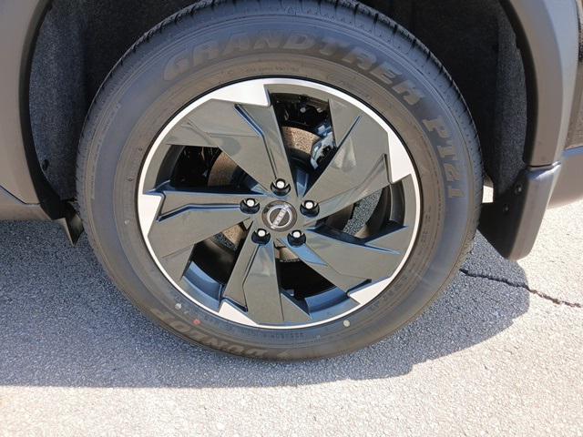 new 2025 Nissan Rogue car, priced at $35,425