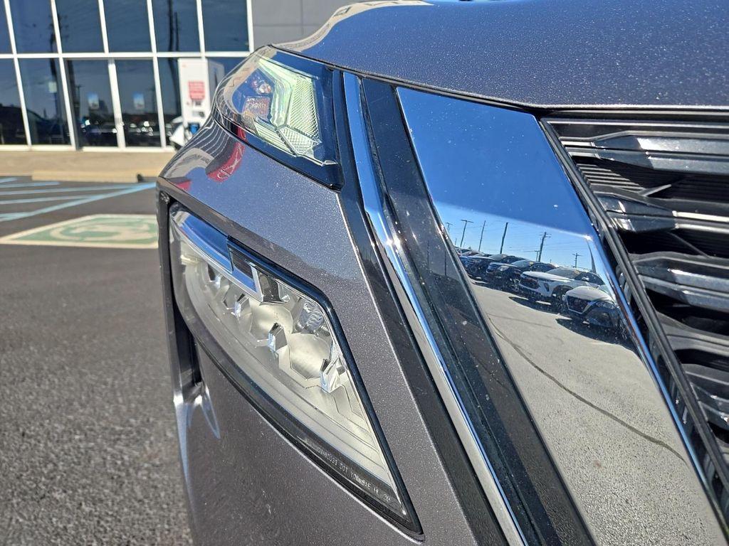 used 2021 Nissan Rogue car, priced at $24,989