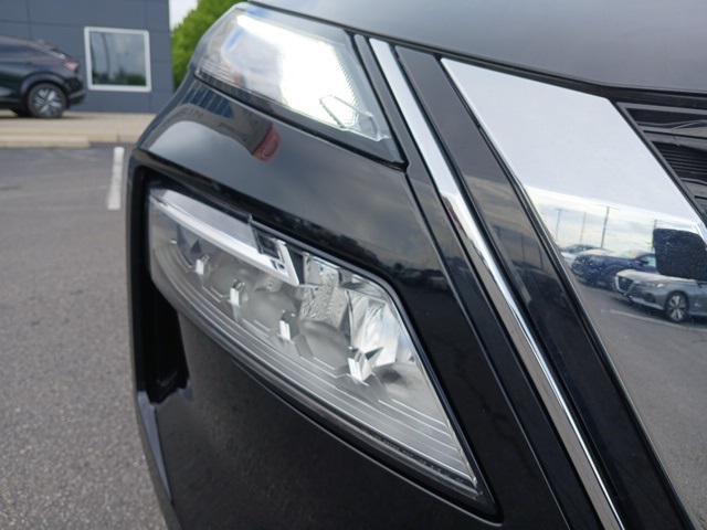used 2022 Nissan Rogue car, priced at $26,298