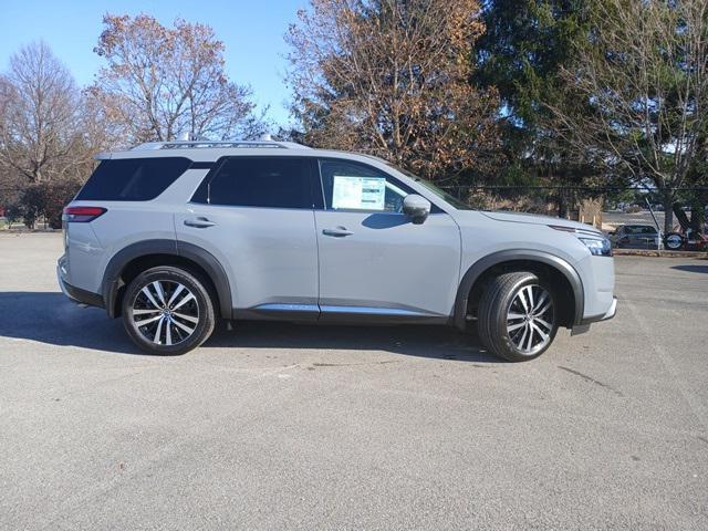 new 2025 Nissan Pathfinder car, priced at $53,508