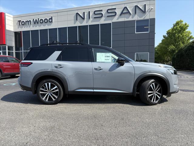 new 2025 Nissan Pathfinder car, priced at $52,015