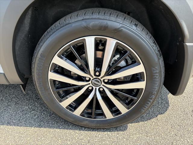 new 2025 Nissan Pathfinder car, priced at $52,015