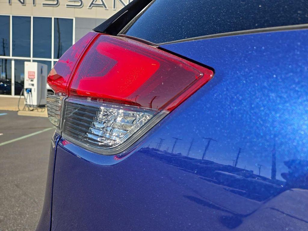 used 2020 Nissan Rogue car, priced at $13,457