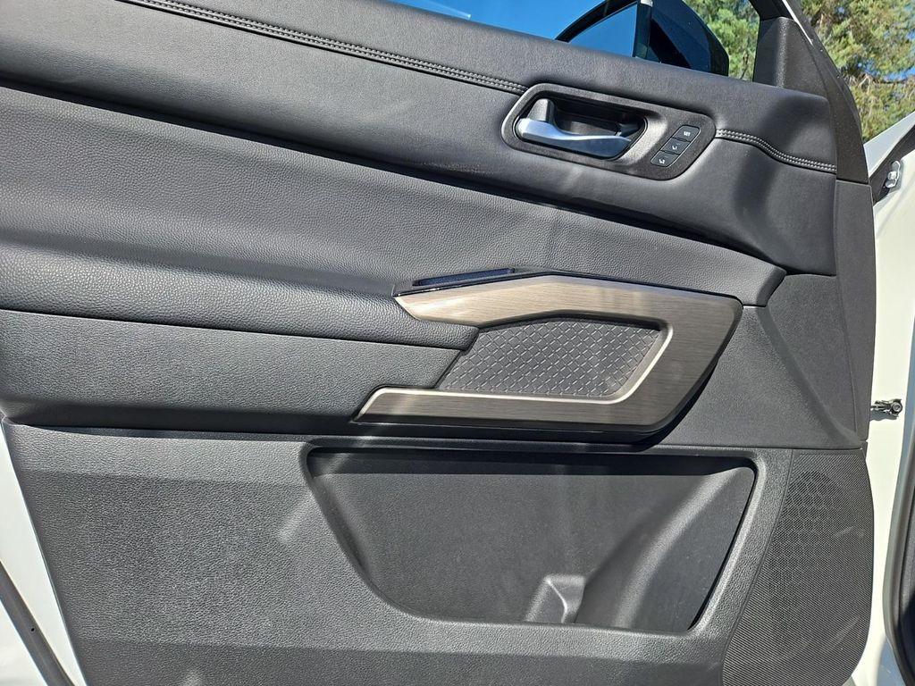 used 2022 Nissan Pathfinder car, priced at $34,534