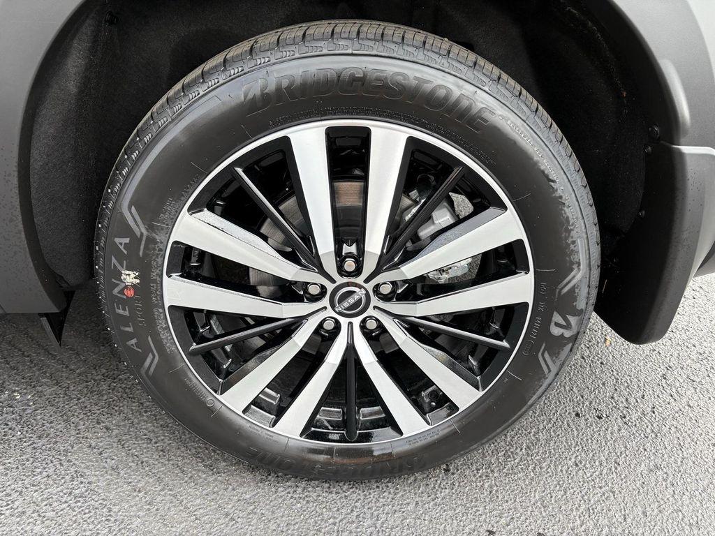 new 2025 Nissan Pathfinder car, priced at $45,623