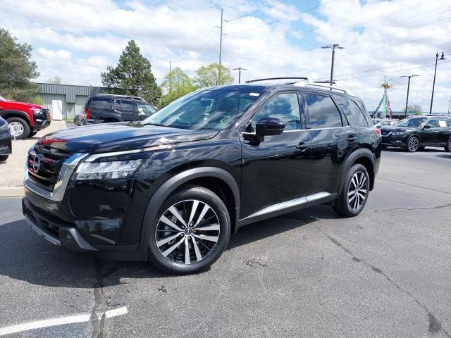 new 2024 Nissan Pathfinder car, priced at $53,625