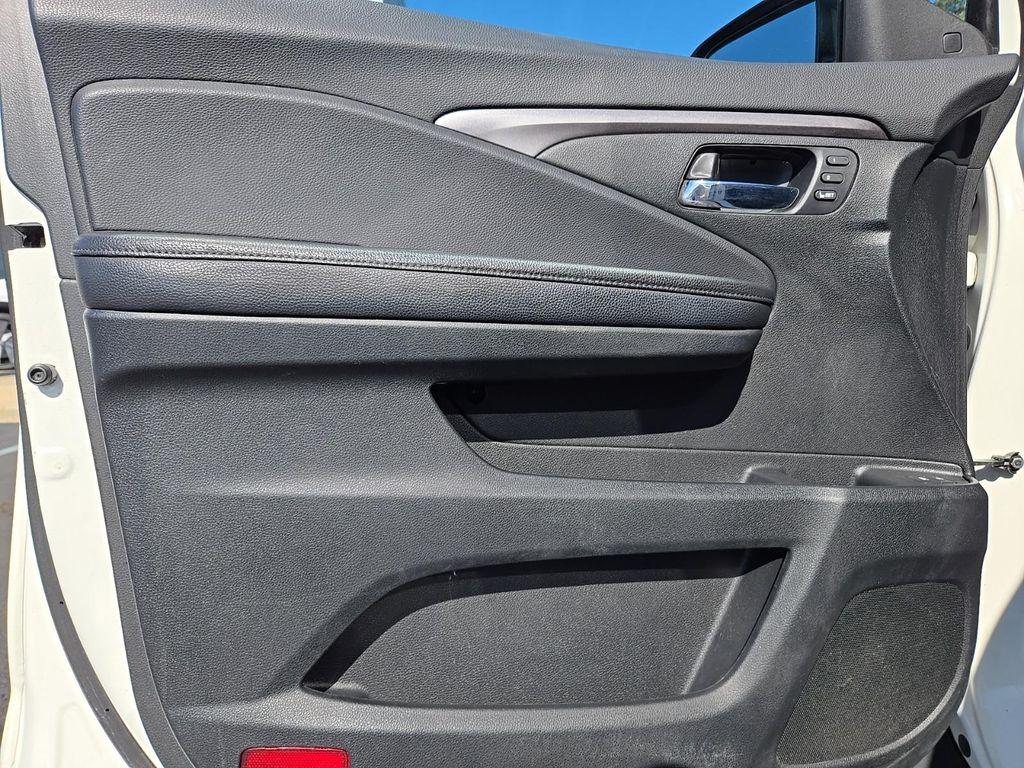 used 2019 Honda Pilot car, priced at $17,645