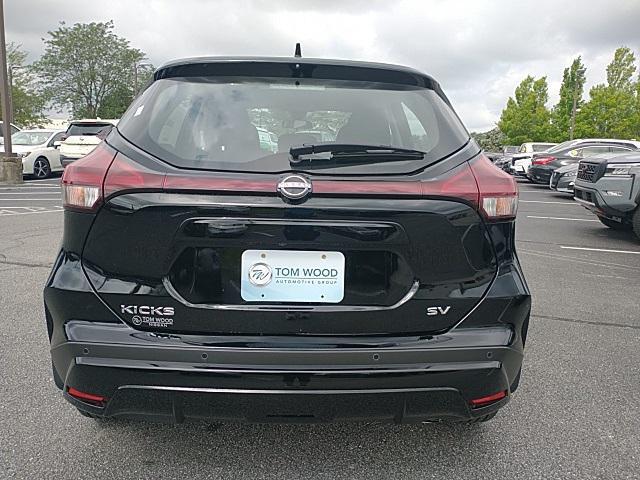 new 2024 Nissan Kicks car, priced at $23,550