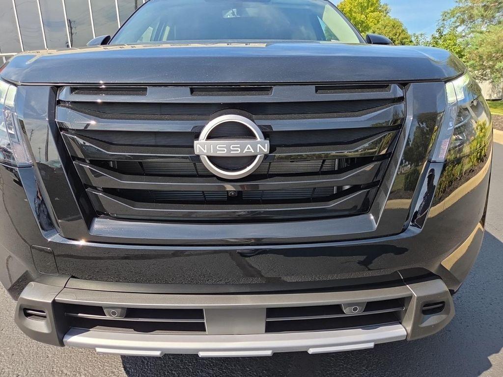 new 2025 Nissan Pathfinder car, priced at $39,468