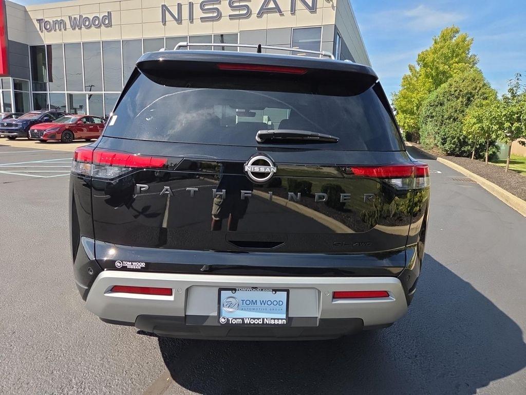 new 2025 Nissan Pathfinder car, priced at $39,468
