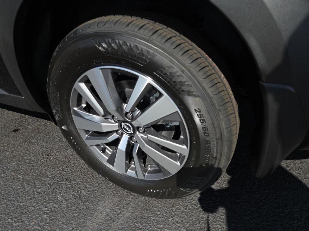 new 2025 Nissan Pathfinder car, priced at $39,468