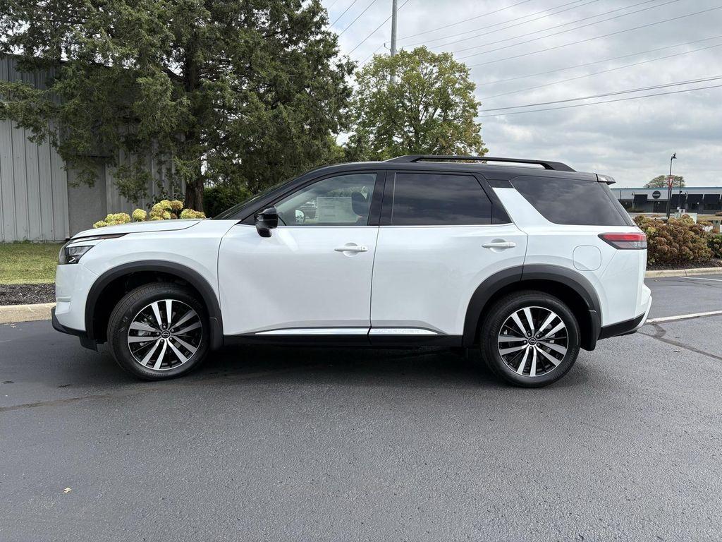 new 2025 Nissan Pathfinder car, priced at $46,815