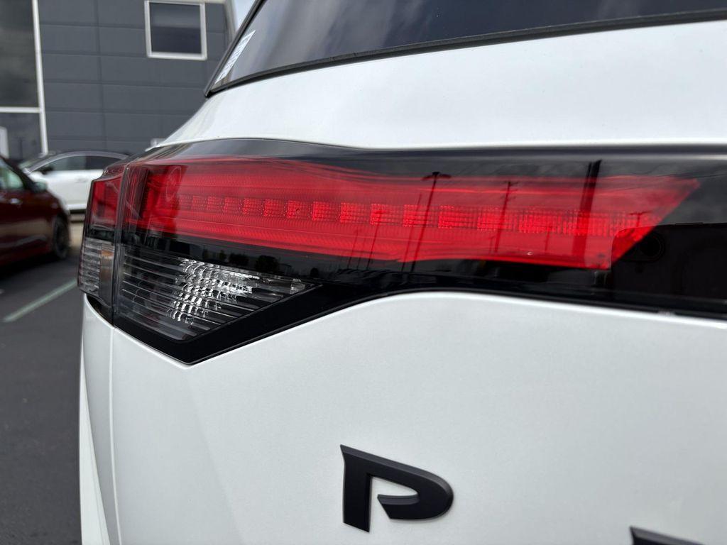 new 2025 Nissan Pathfinder car, priced at $46,815