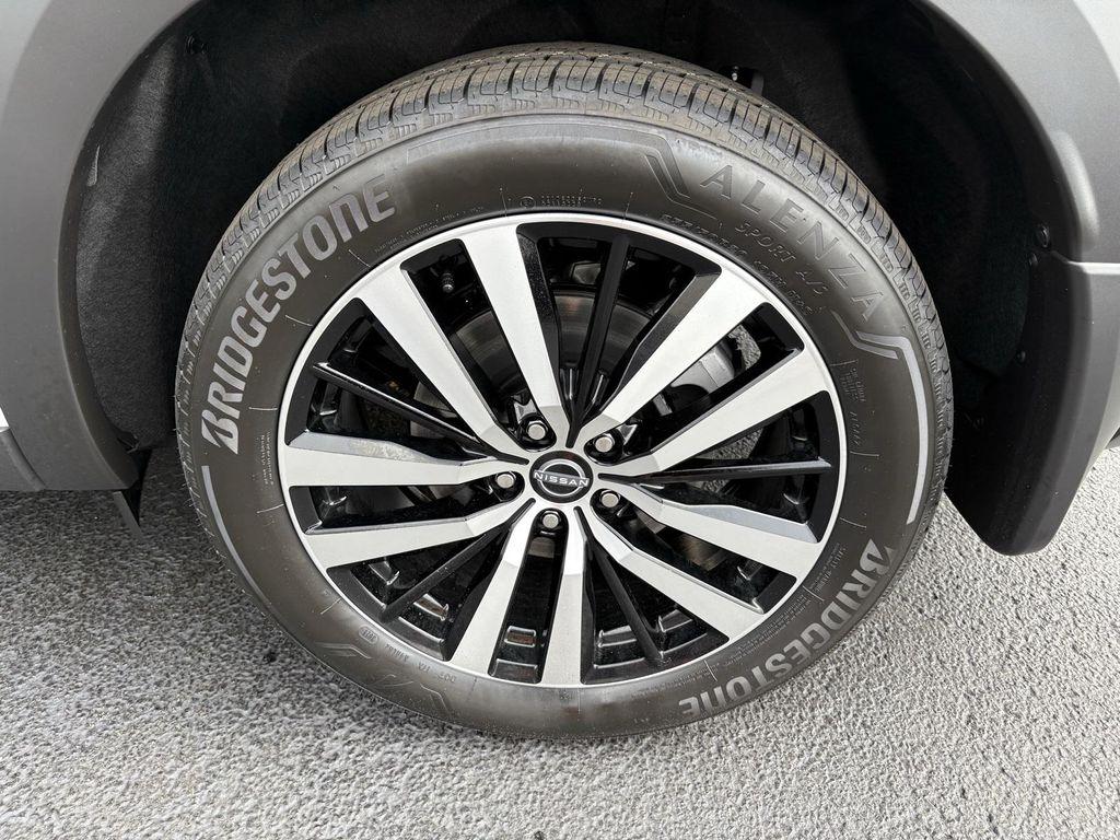 new 2025 Nissan Pathfinder car, priced at $46,815