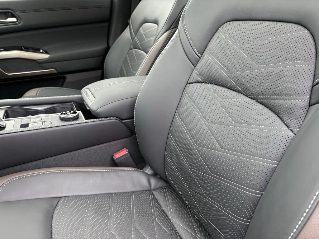 new 2025 Nissan Pathfinder car, priced at $47,455
