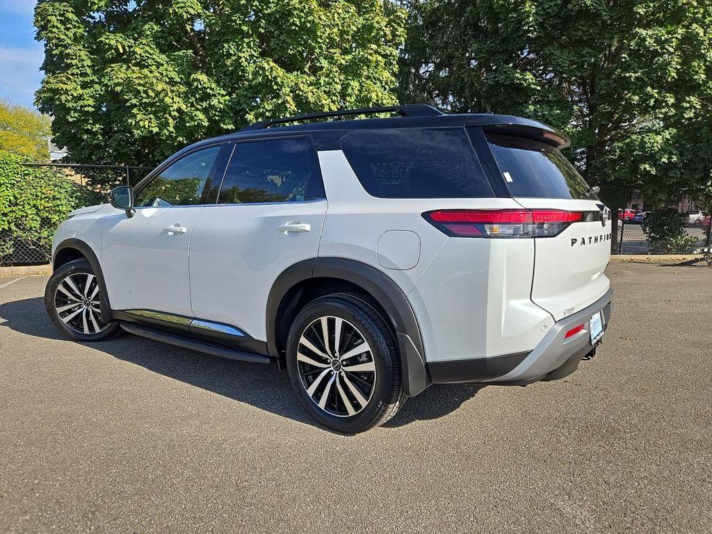 new 2025 Nissan Pathfinder car, priced at $47,455