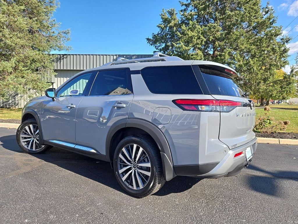used 2022 Nissan Pathfinder car, priced at $31,934
