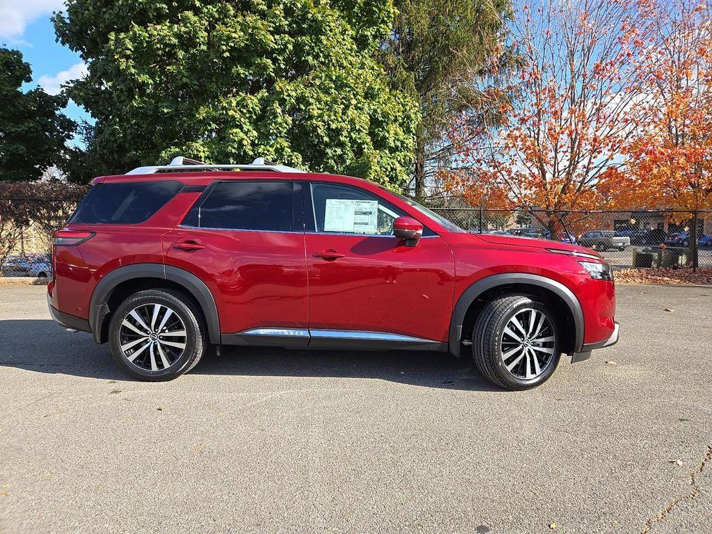 new 2025 Nissan Pathfinder car, priced at $46,308