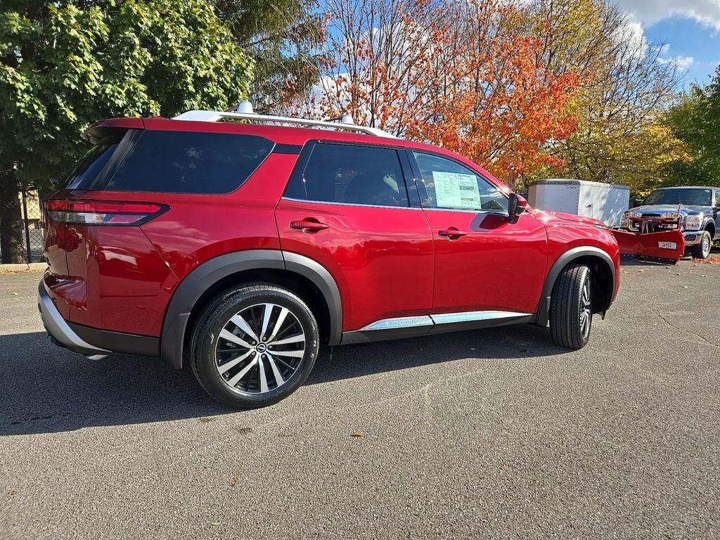 new 2025 Nissan Pathfinder car, priced at $46,308