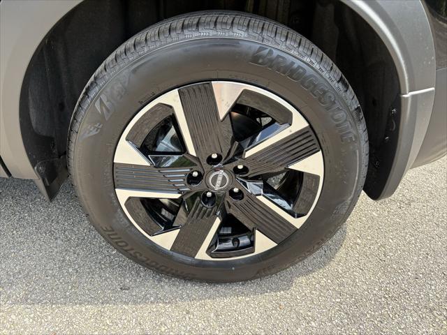 new 2025 Nissan Kicks car, priced at $26,579