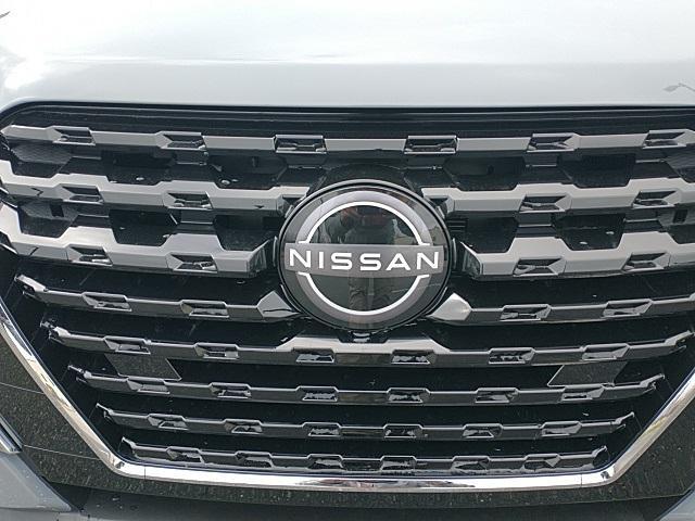 new 2024 Nissan Kicks car, priced at $24,333