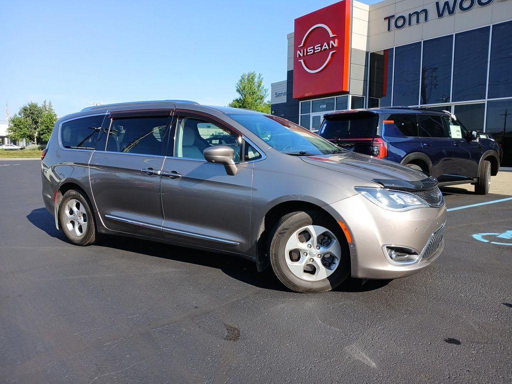 used 2017 Chrysler Pacifica car, priced at $15,167