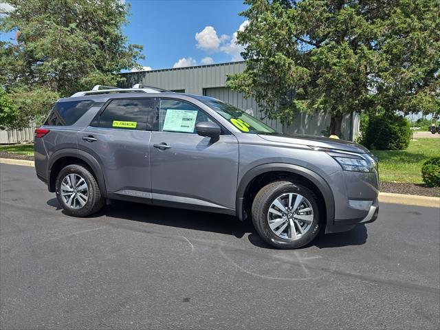 new 2025 Nissan Pathfinder car, priced at $45,232