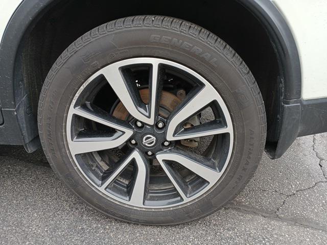 used 2020 Nissan Rogue car, priced at $20,667