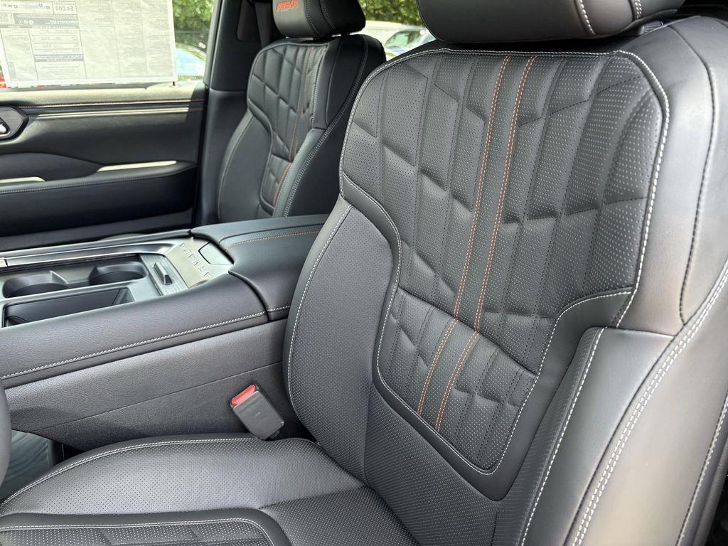 new 2025 Nissan Armada car, priced at $75,001