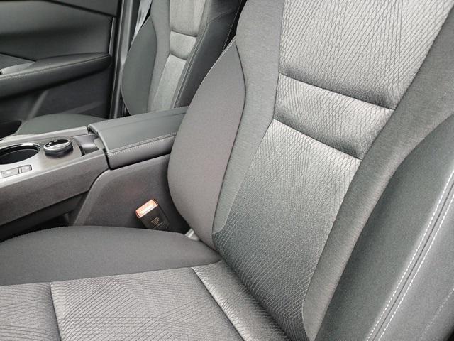 new 2025 Nissan Rogue car, priced at $32,279