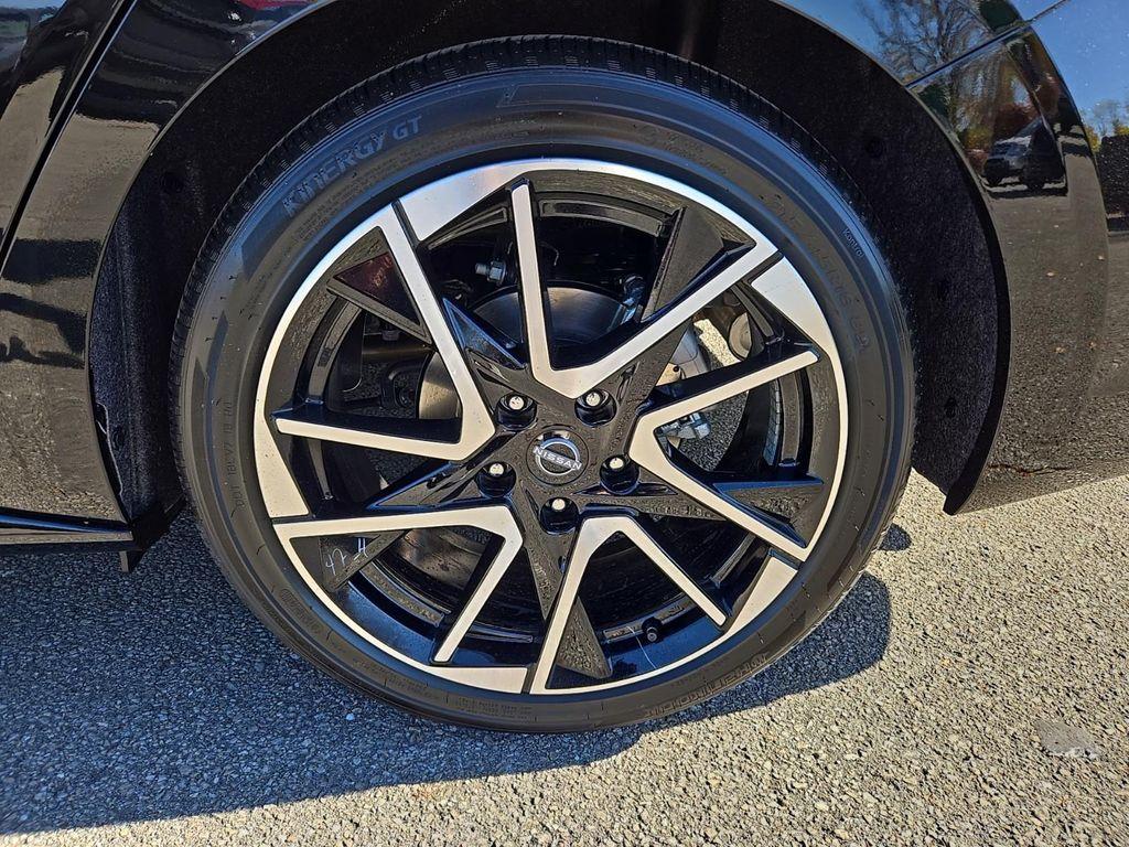 new 2025 Nissan Sentra car, priced at $27,244