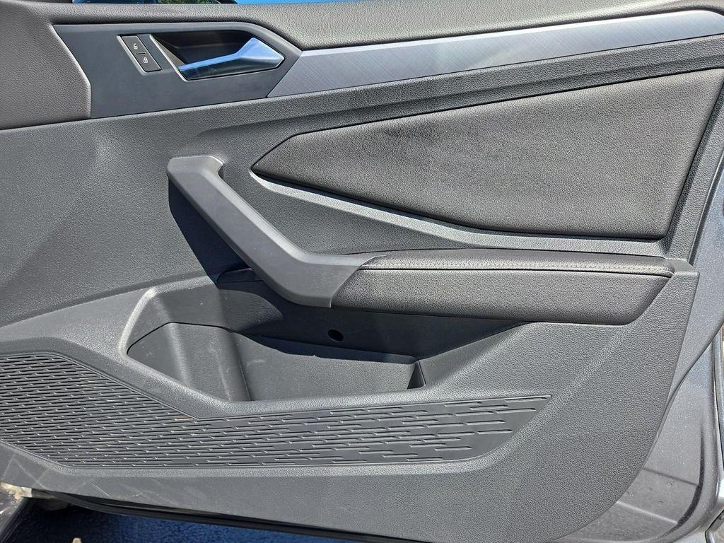 used 2024 Volkswagen Jetta car, priced at $18,562