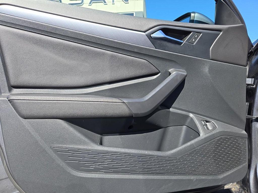 used 2024 Volkswagen Jetta car, priced at $18,562