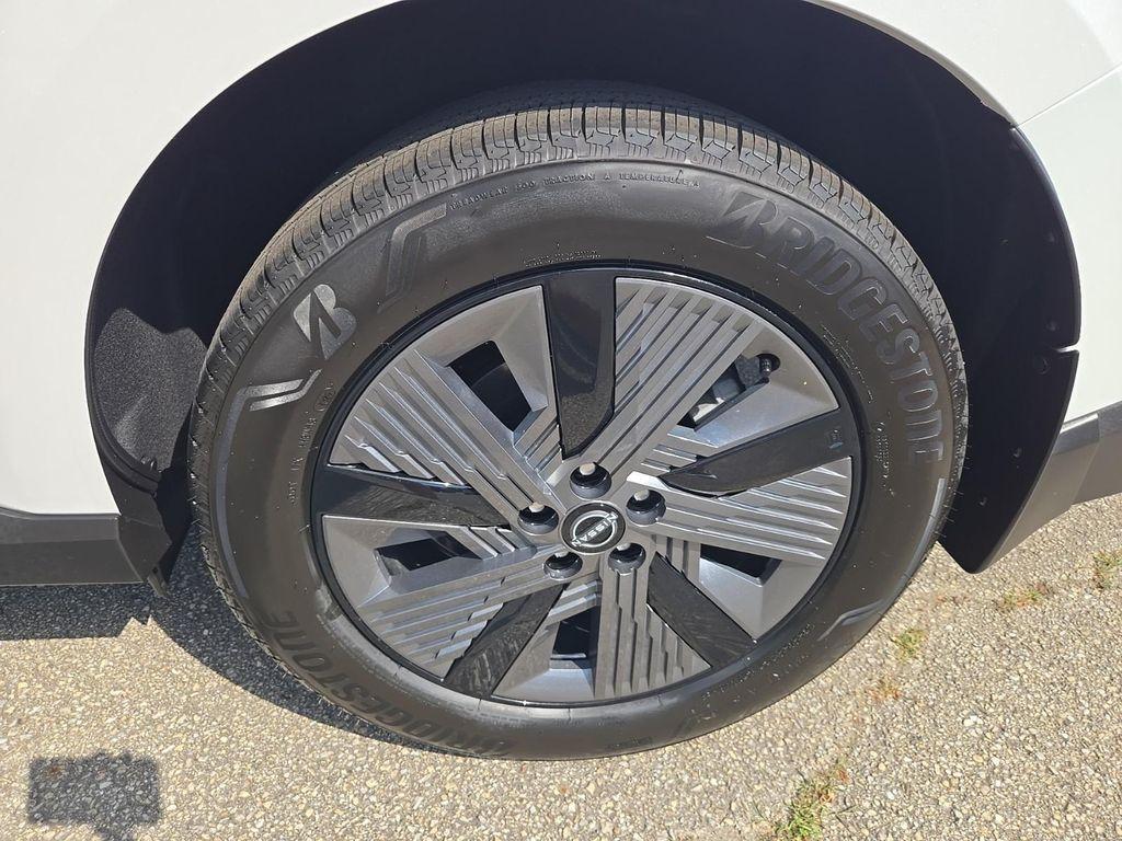 new 2025 Nissan Murano car, priced at $41,417