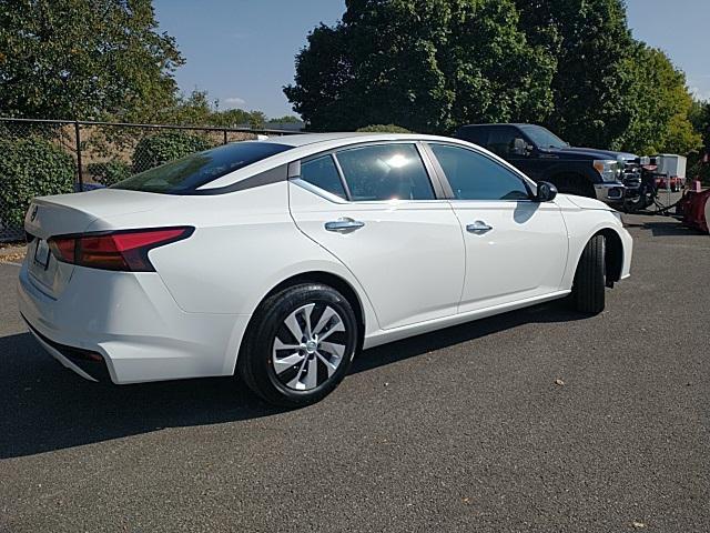 new 2025 Nissan Altima car, priced at $25,987