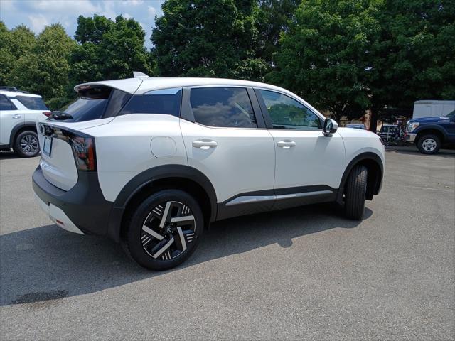 new 2025 Nissan Kicks car, priced at $24,915