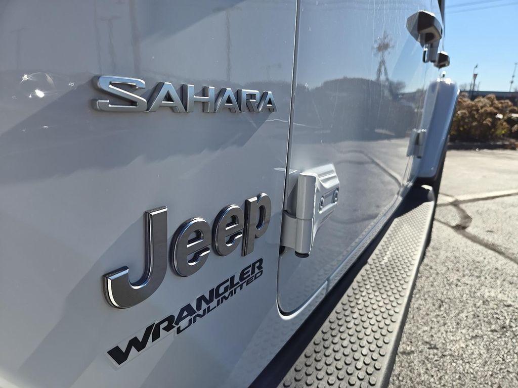 used 2021 Jeep Wrangler Unlimited car, priced at $32,574