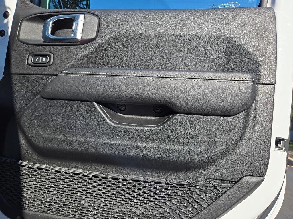 used 2021 Jeep Wrangler Unlimited car, priced at $32,574